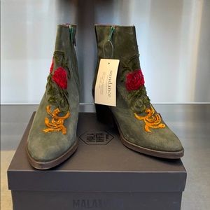 Forest green leather boots with rustic embroidery. NEW in box from Sundance